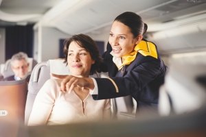 Lufthansa Flugbegleiterin