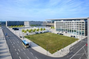 Blick auf die Airportcity am neuen Flughafen Berlin-Brandenburg