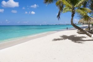 7 Mile Beach auf Cayman Islands