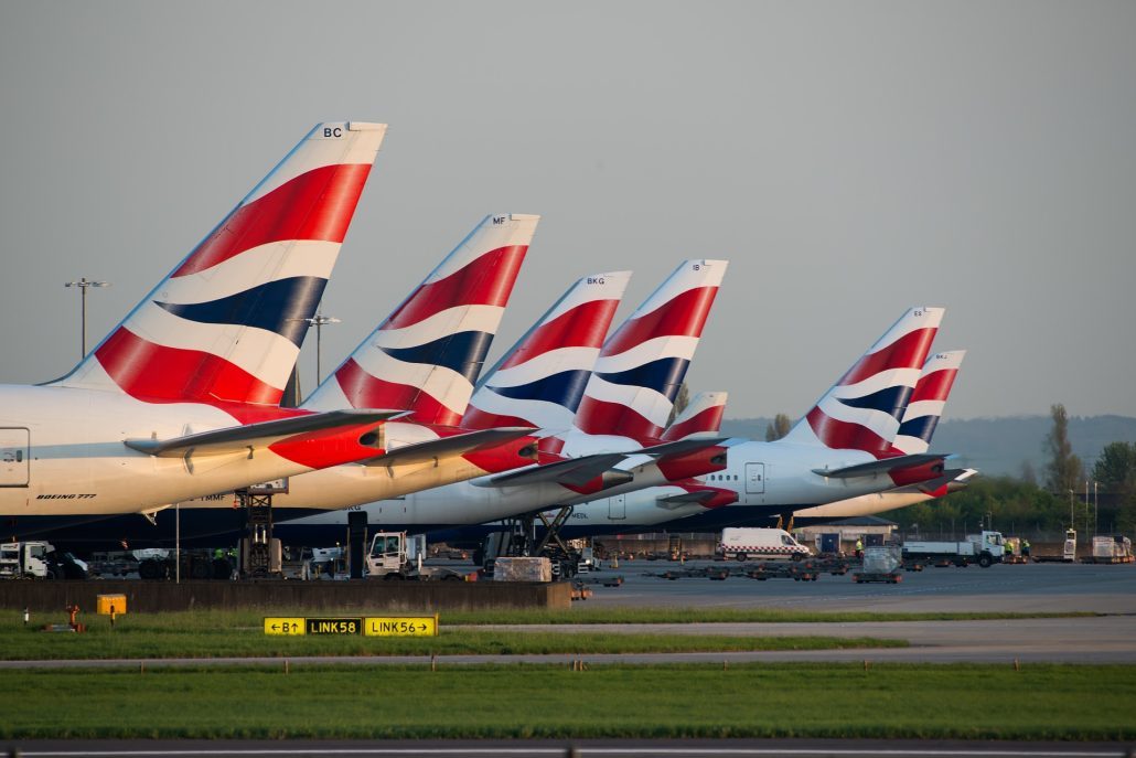 Fluggäste schlucken höhere Preise von British-Airways-Mutter IAG