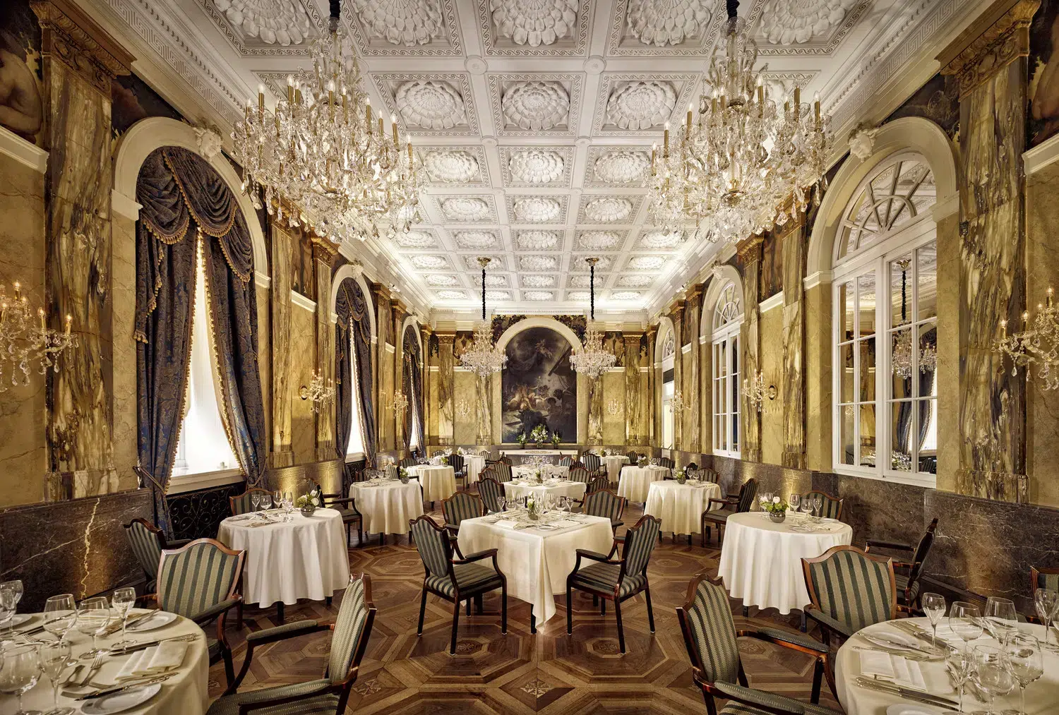 Hotel Imperial Salon | © Matthew Shaw